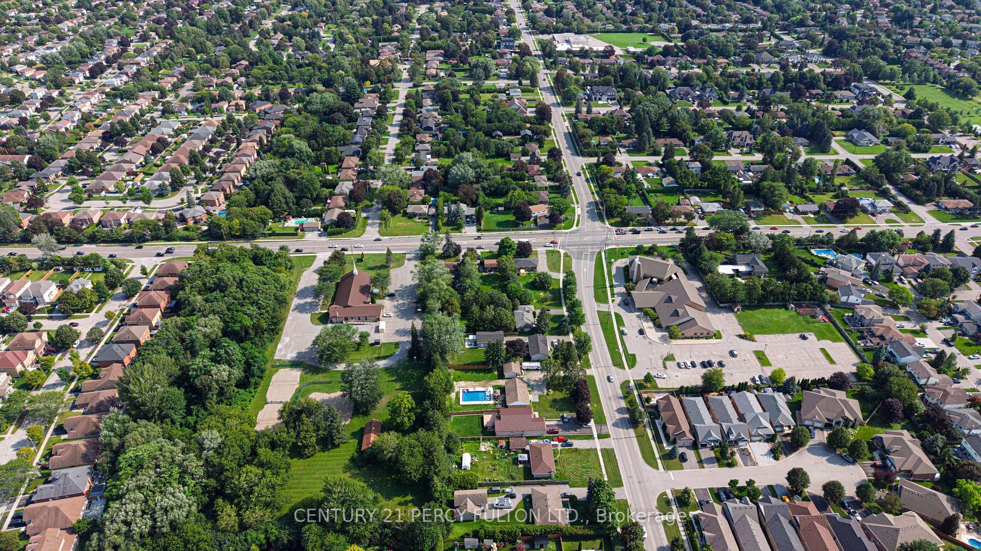 Photo 12 of 1906 Rossland Road E, Whitby, Rolling Acres — HOMEH