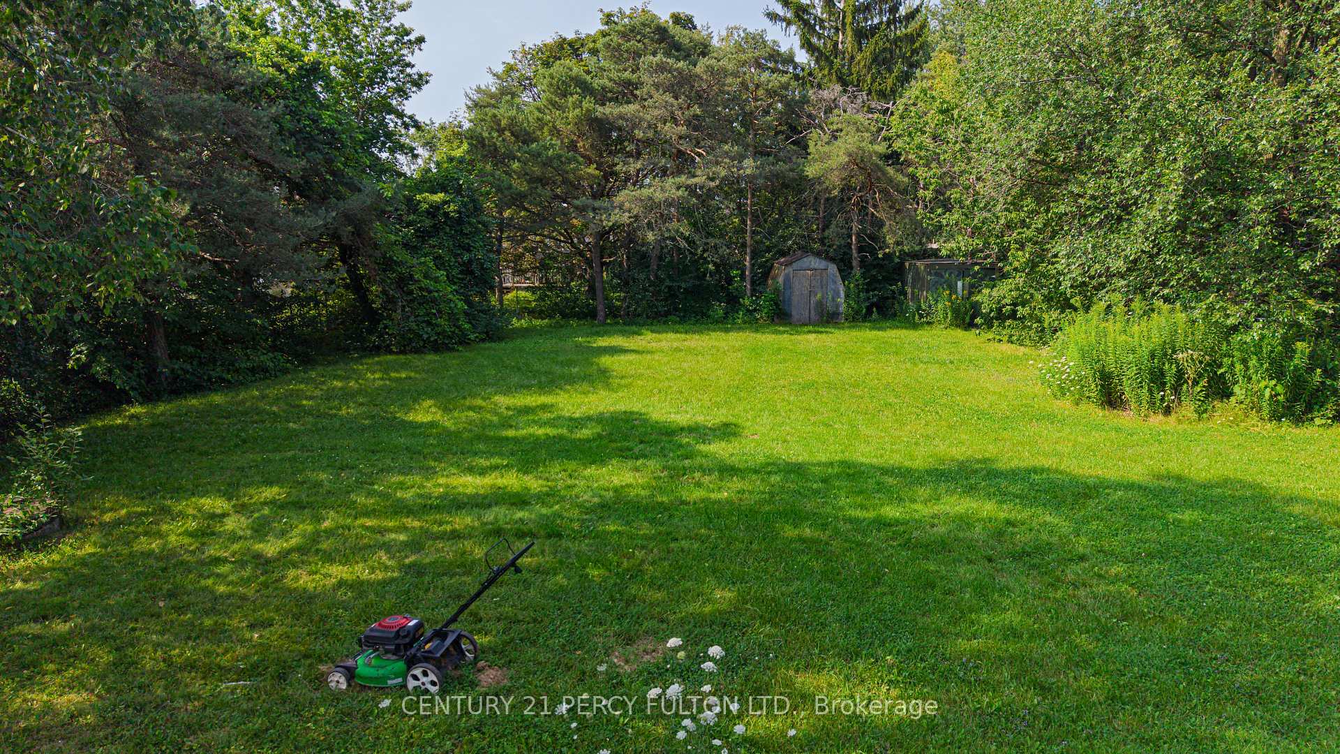 Photo 27 of 1906 Rossland Road E, Whitby, Rolling Acres — HOMEH