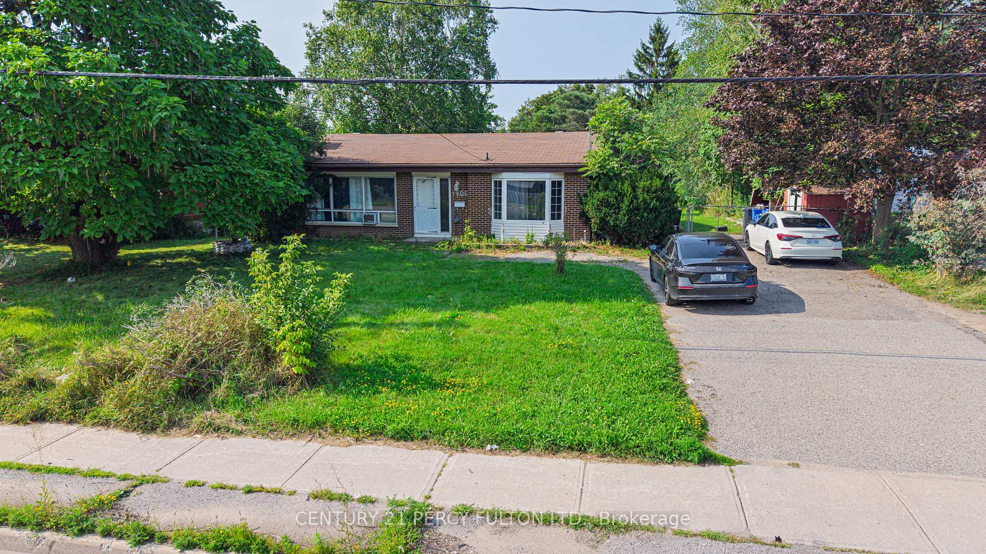 Photo 33 of 1906 Rossland Road E, Whitby, Rolling Acres — HOMEH