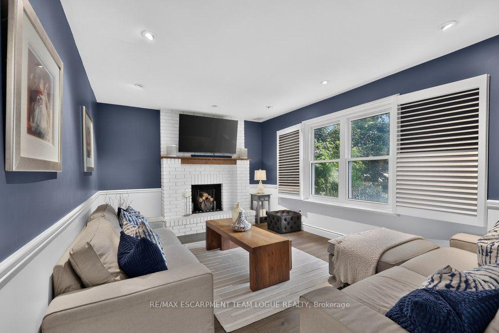 Photo 16 of 470 Delaney Court, Burlington, Shoreacres — HOMEH