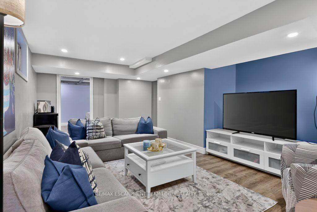 Photo 36 of 470 Delaney Court, Burlington, Shoreacres — HOMEH