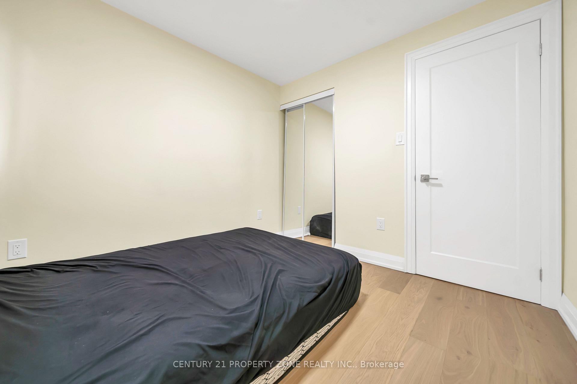 Photo 26 of 19 Horseshoe Court, Brampton, Central Park — HOMEH