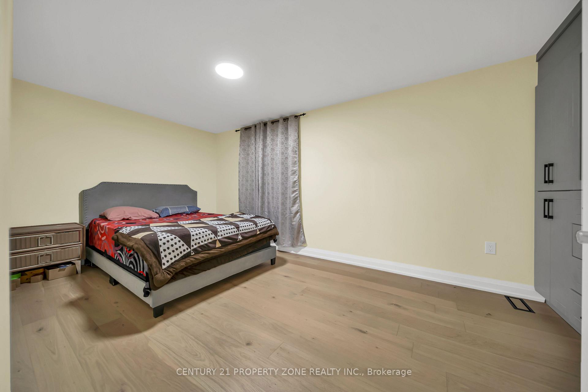Photo 27 of 19 Horseshoe Court, Brampton, Central Park — HOMEH