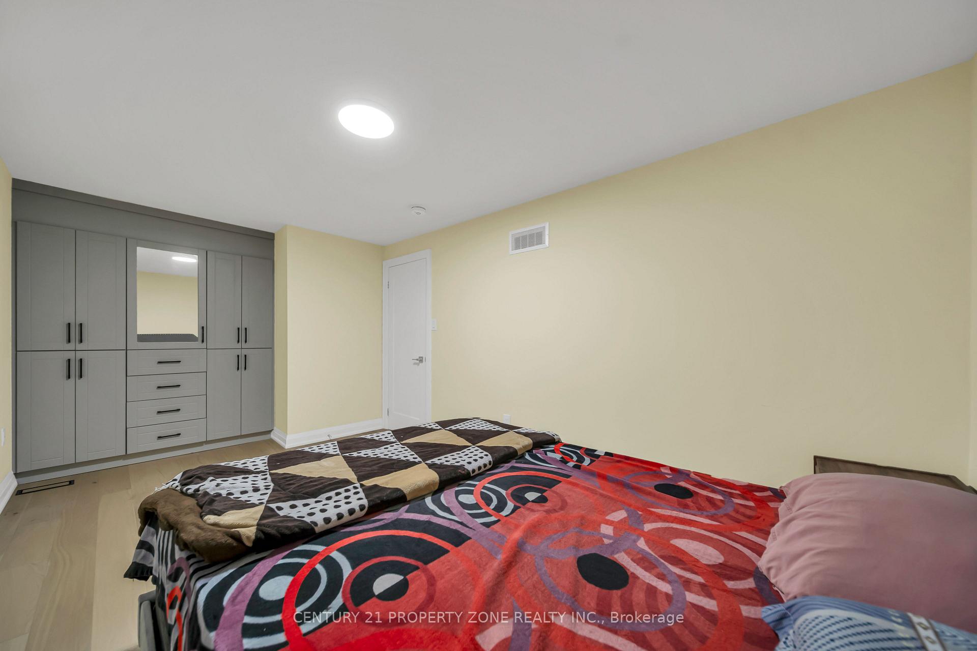 Photo 29 of 19 Horseshoe Court, Brampton, Central Park — HOMEH