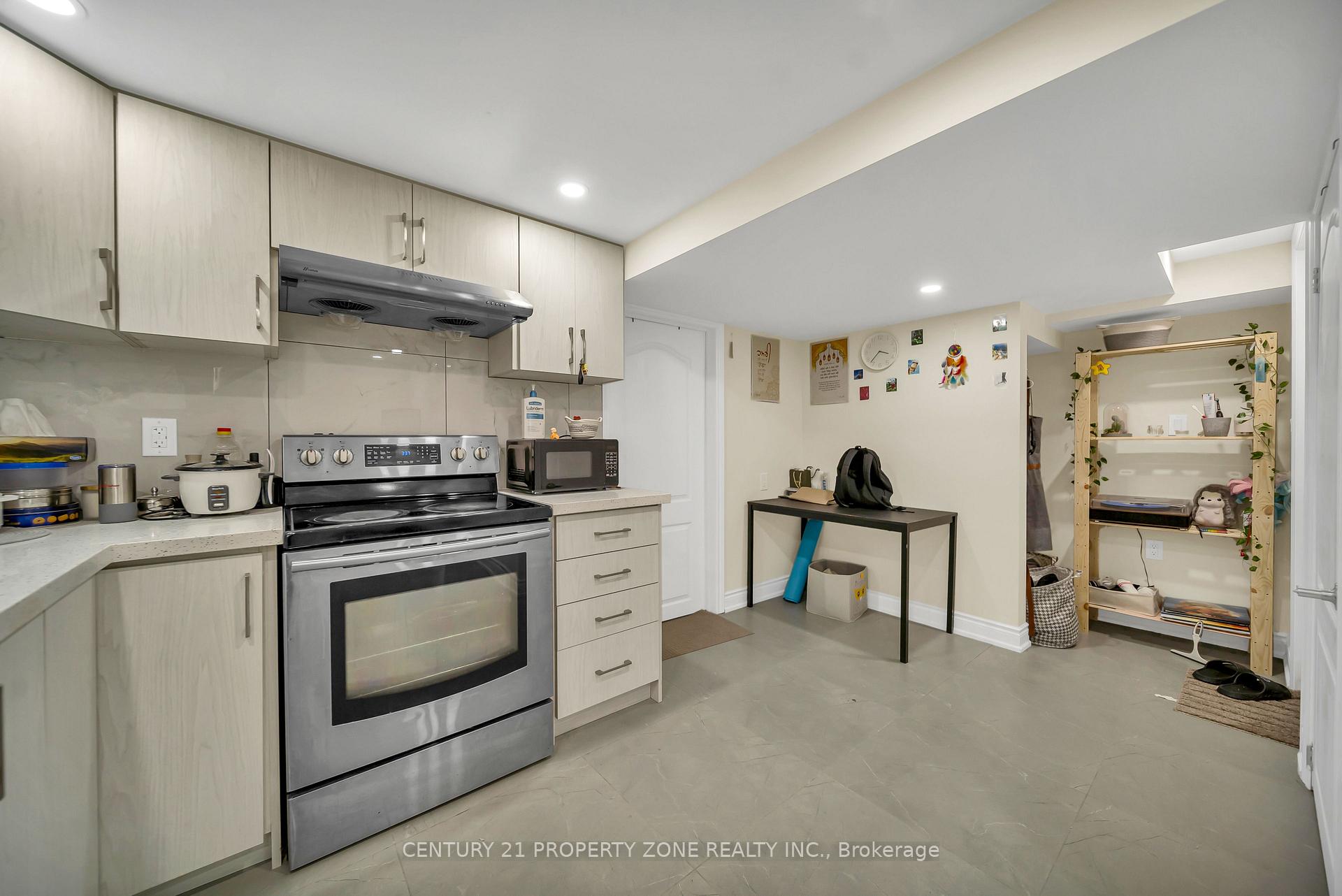Photo 38 of 19 Horseshoe Court, Brampton, Central Park — HOMEH
