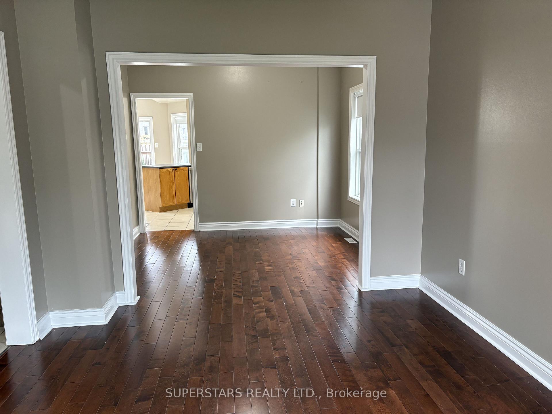 Photo 5 of 98 Joseph Crescent, Barrie, Painswick South — HOMEH