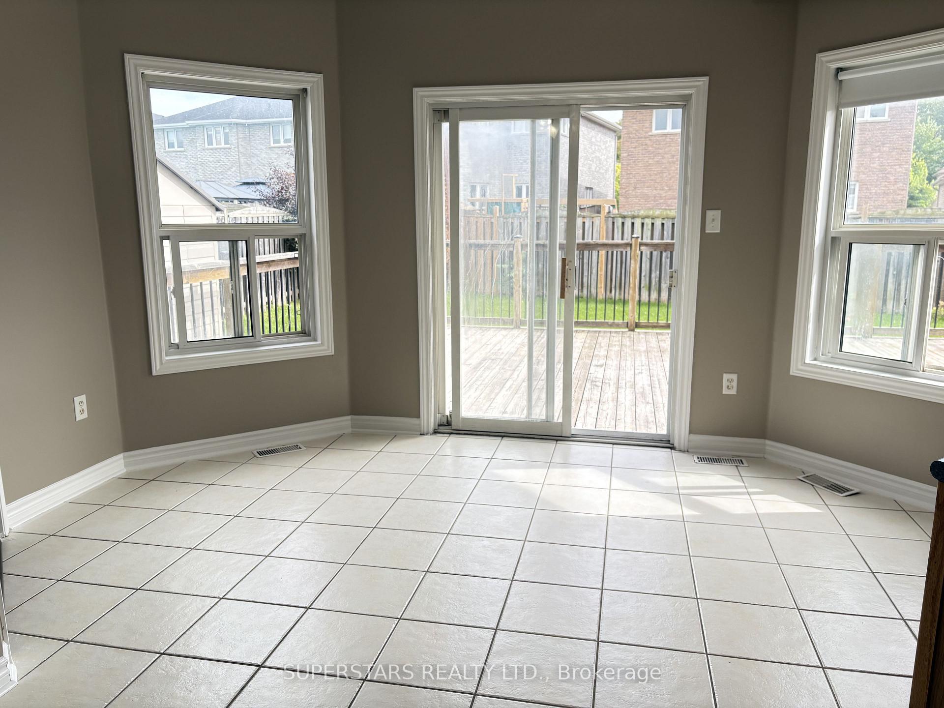 Photo 28 of 98 Joseph Crescent, Barrie, Painswick South — HOMEH