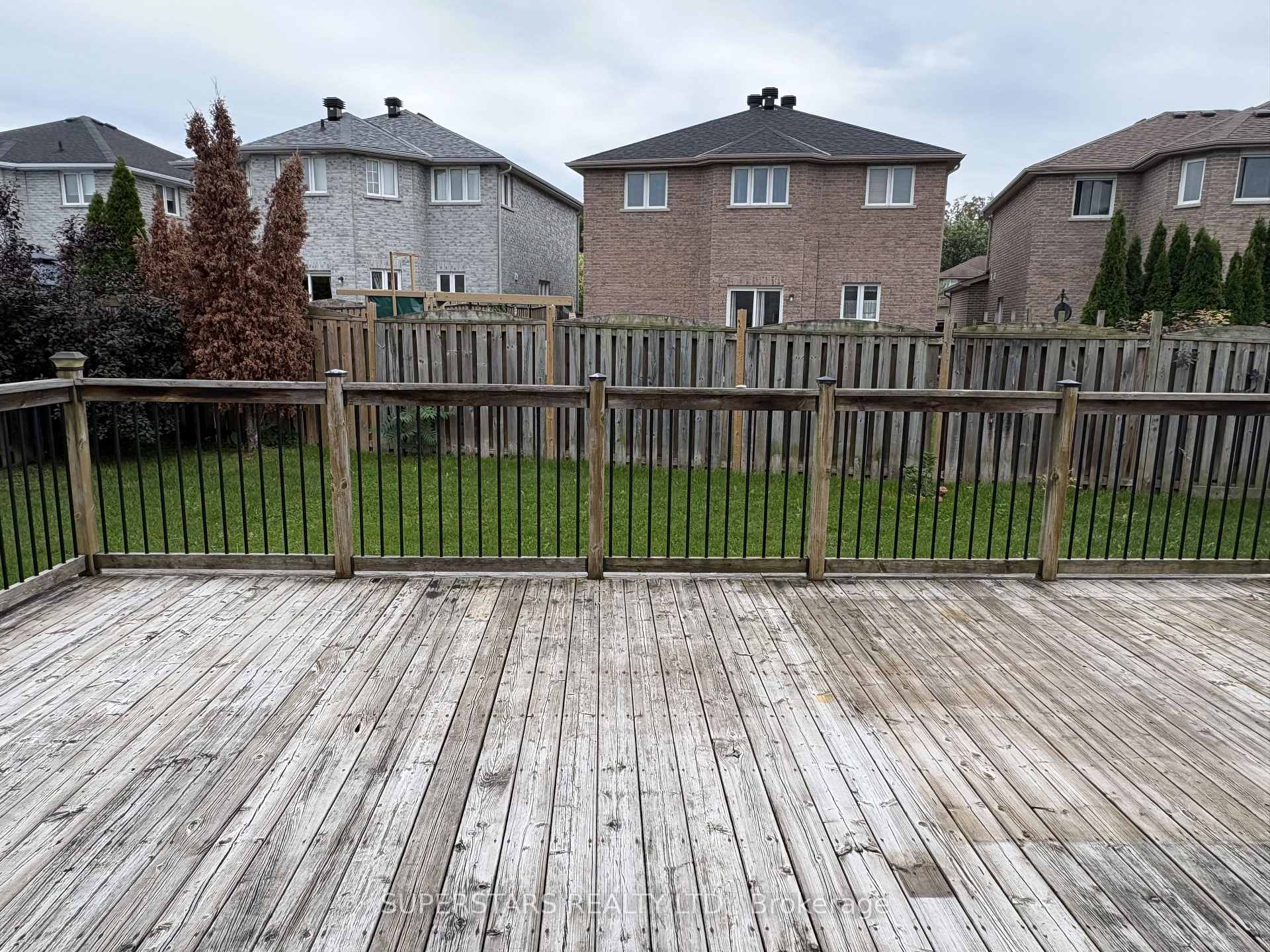 Photo 29 of 98 Joseph Crescent, Barrie, Painswick South — HOMEH