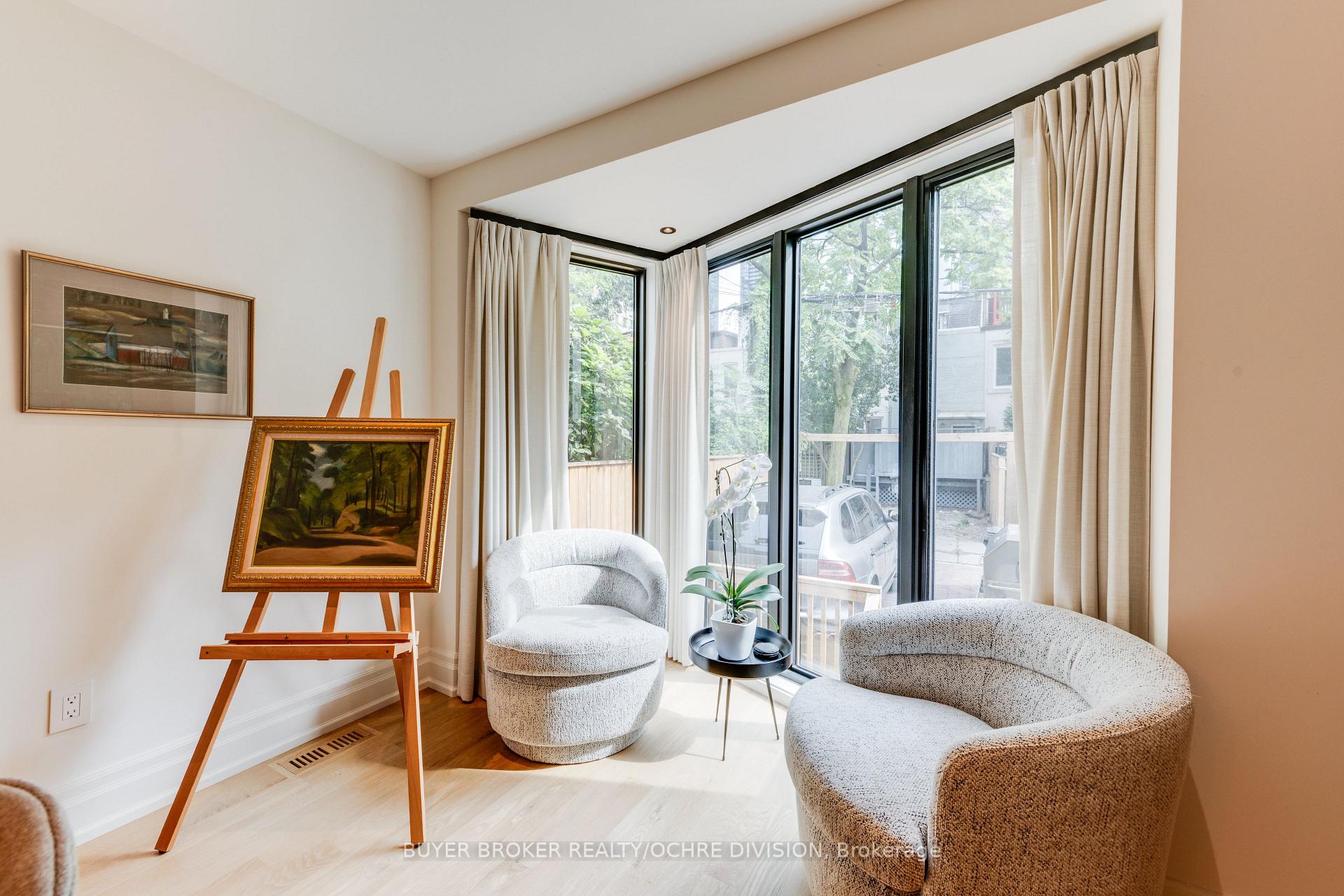 Photo 14 of 155 Collier Street, Toronto, Rosedale-Moore Park — HOMEH