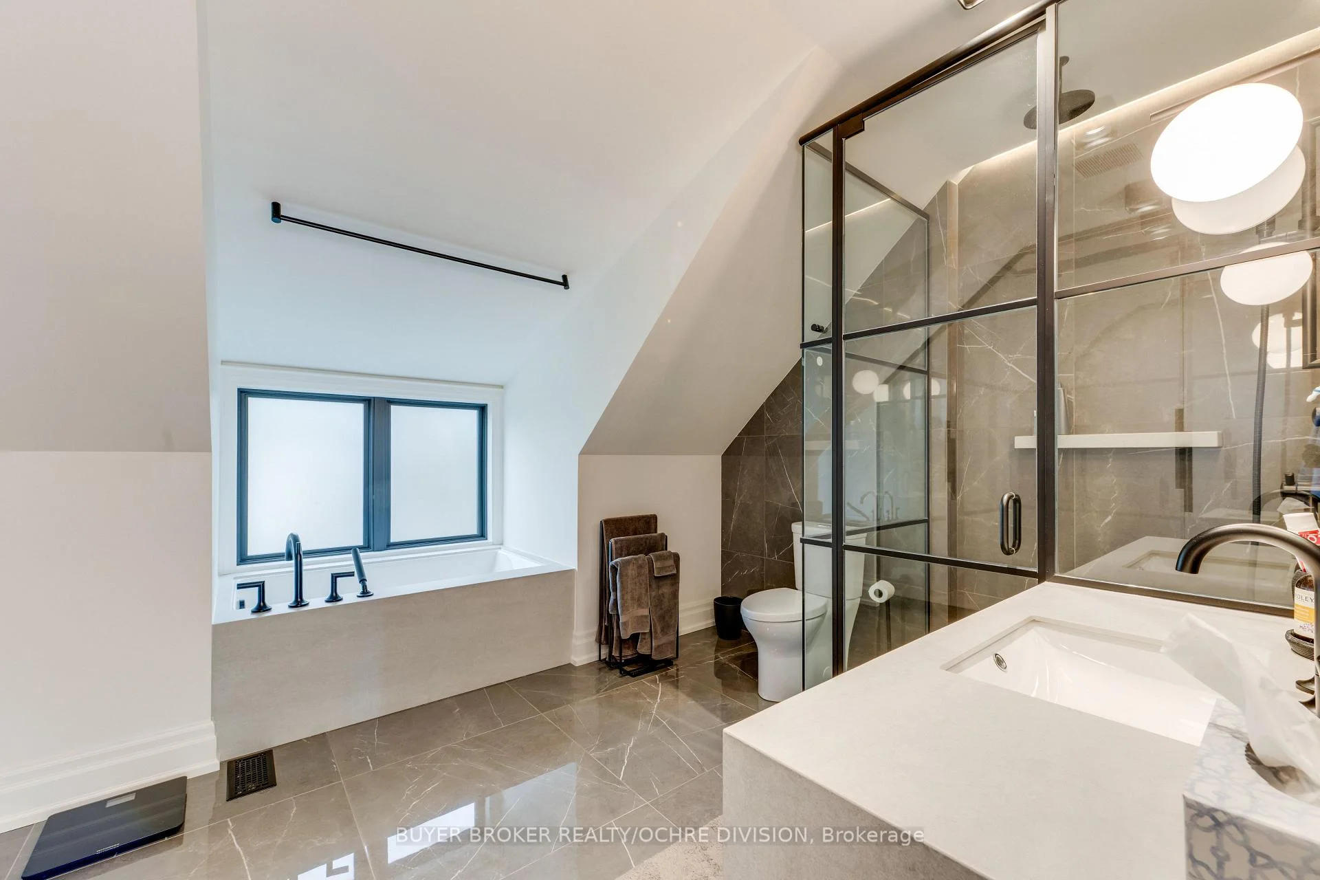 Photo 32 of 155 Collier Street, Toronto, Rosedale-Moore Park — HOMEH