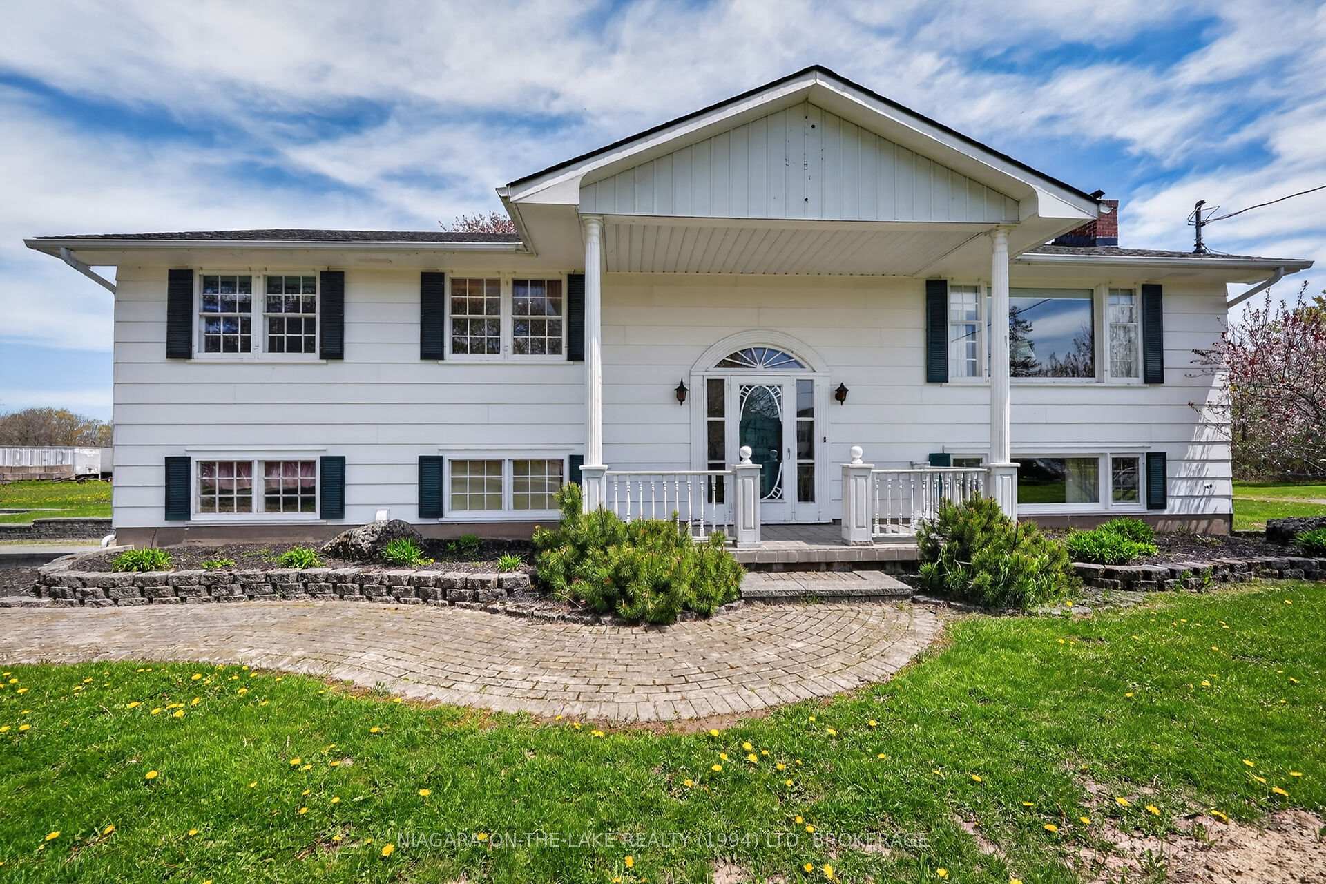 Photo of 541 Empire Road