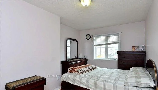 Photo 2 of 34 Palleschi Drive, Brampton, Brampton East — HOMEH