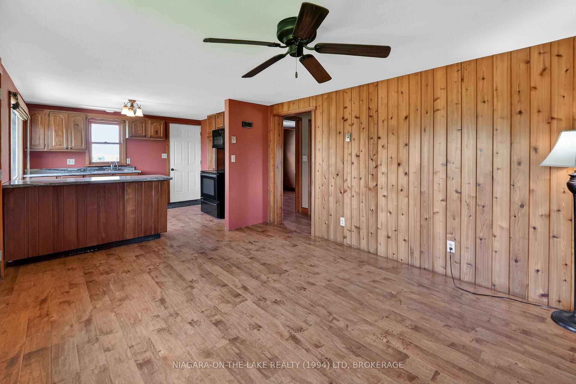 Photo 7 of 527 Empire Road, Port Colborne, Sherkston — HOMEH