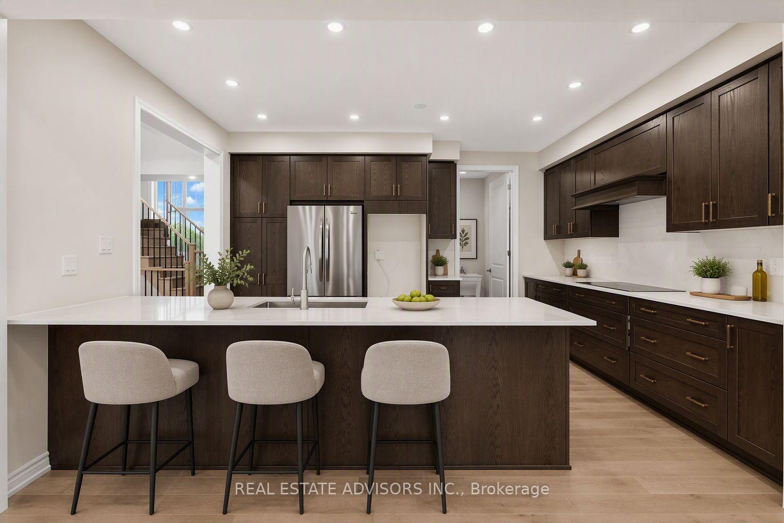 Photo 6 of 574 Queen Mary Drive, Brampton, Northwest Brampton — HOMEH