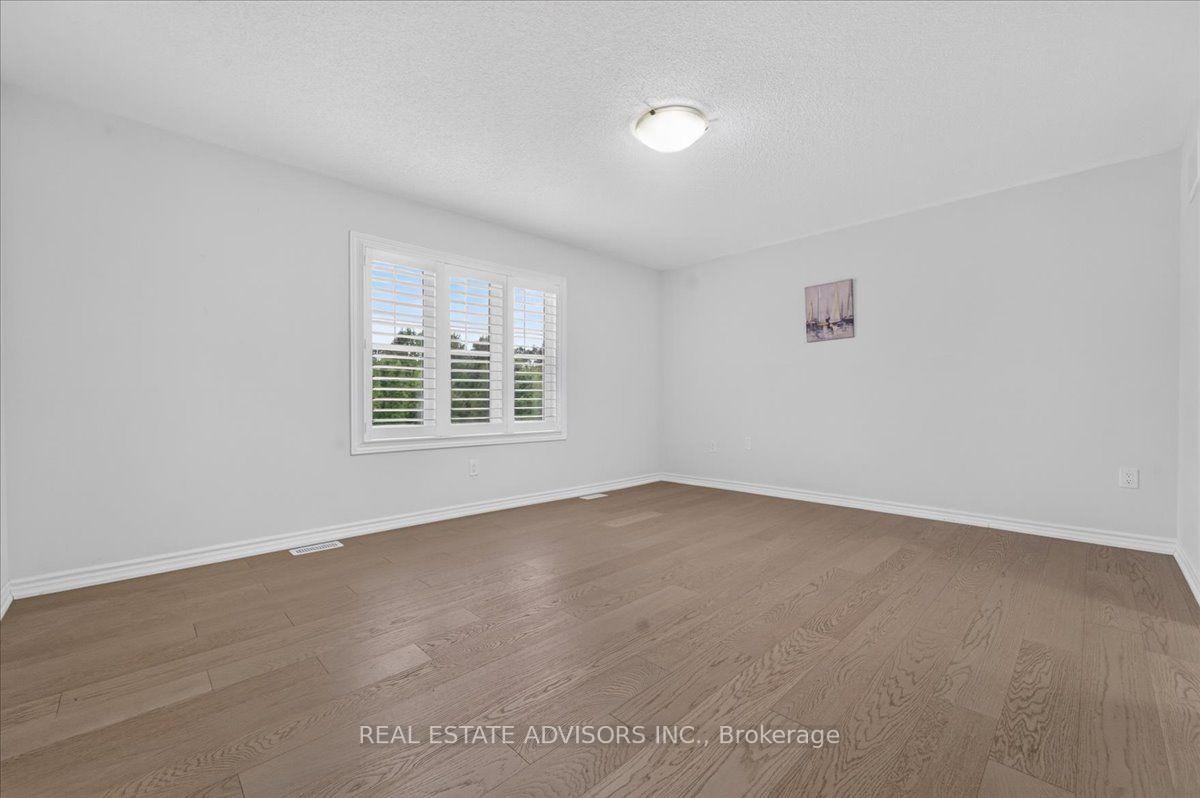Photo 36 of 574 Queen Mary Drive, Brampton, Northwest Brampton — HOMEH