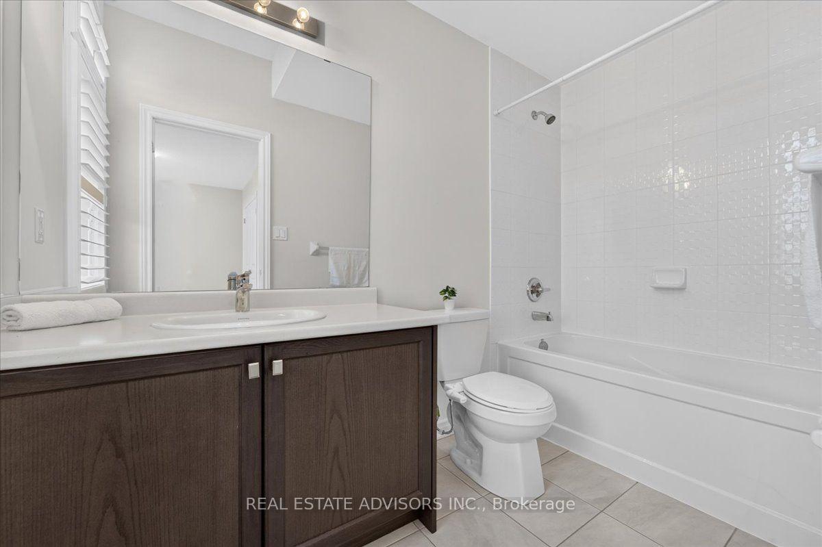 Photo 47 of 574 Queen Mary Drive, Brampton, Northwest Brampton — HOMEH