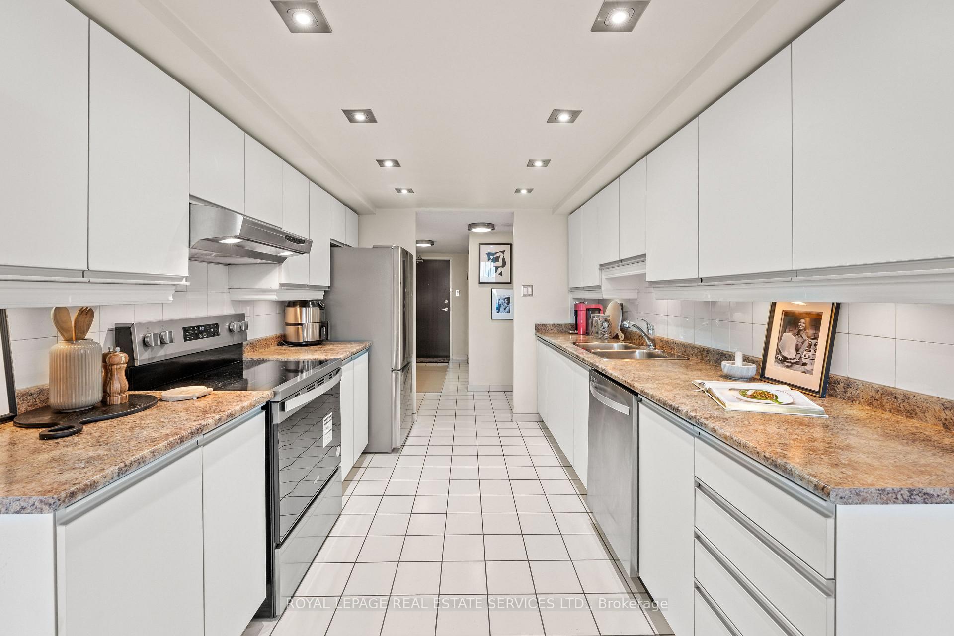 Photo 10 of Unit 413, 4725 Sheppard Avenue E, Scarborough, Agincourt South-Malvern West — HOMEH