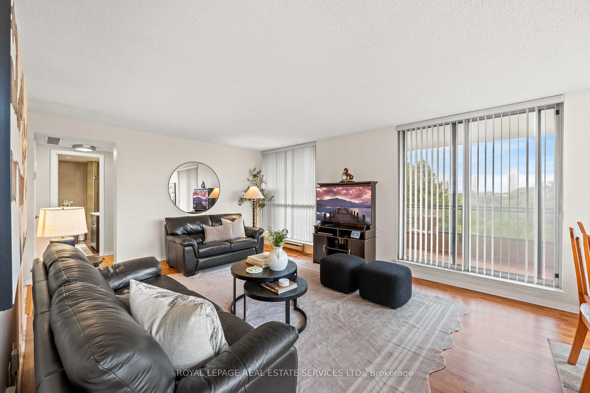 Photo 18 of Unit 413, 4725 Sheppard Avenue E, Scarborough, Agincourt South-Malvern West — HOMEH
