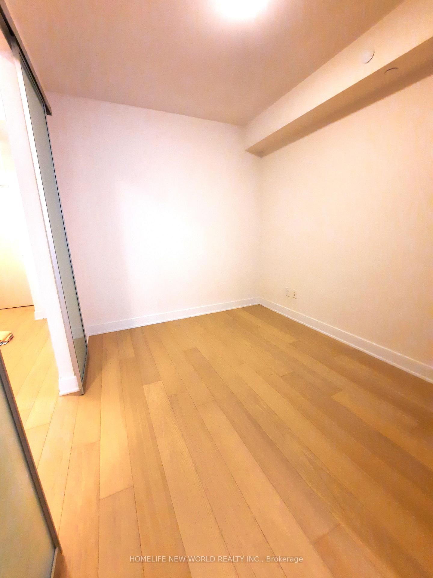 Photo 5 of Unit 707, 88 Cumberland Street, Toronto, The Annex — HOMEH