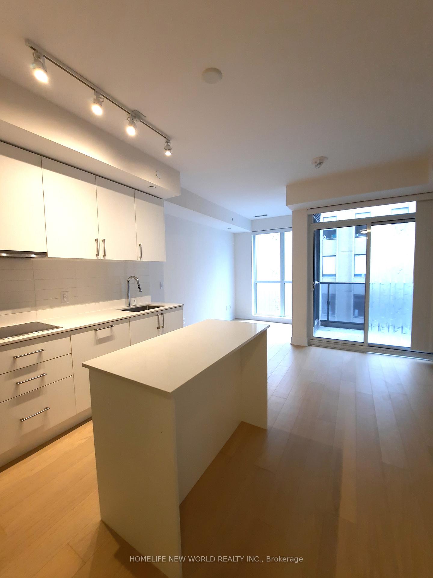 Photo 6 of Unit 707, 88 Cumberland Street, Toronto, The Annex — HOMEH