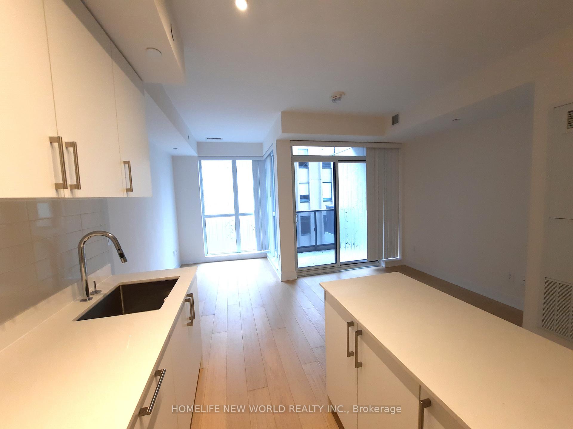 Photo 8 of Unit 707, 88 Cumberland Street, Toronto, The Annex — HOMEH