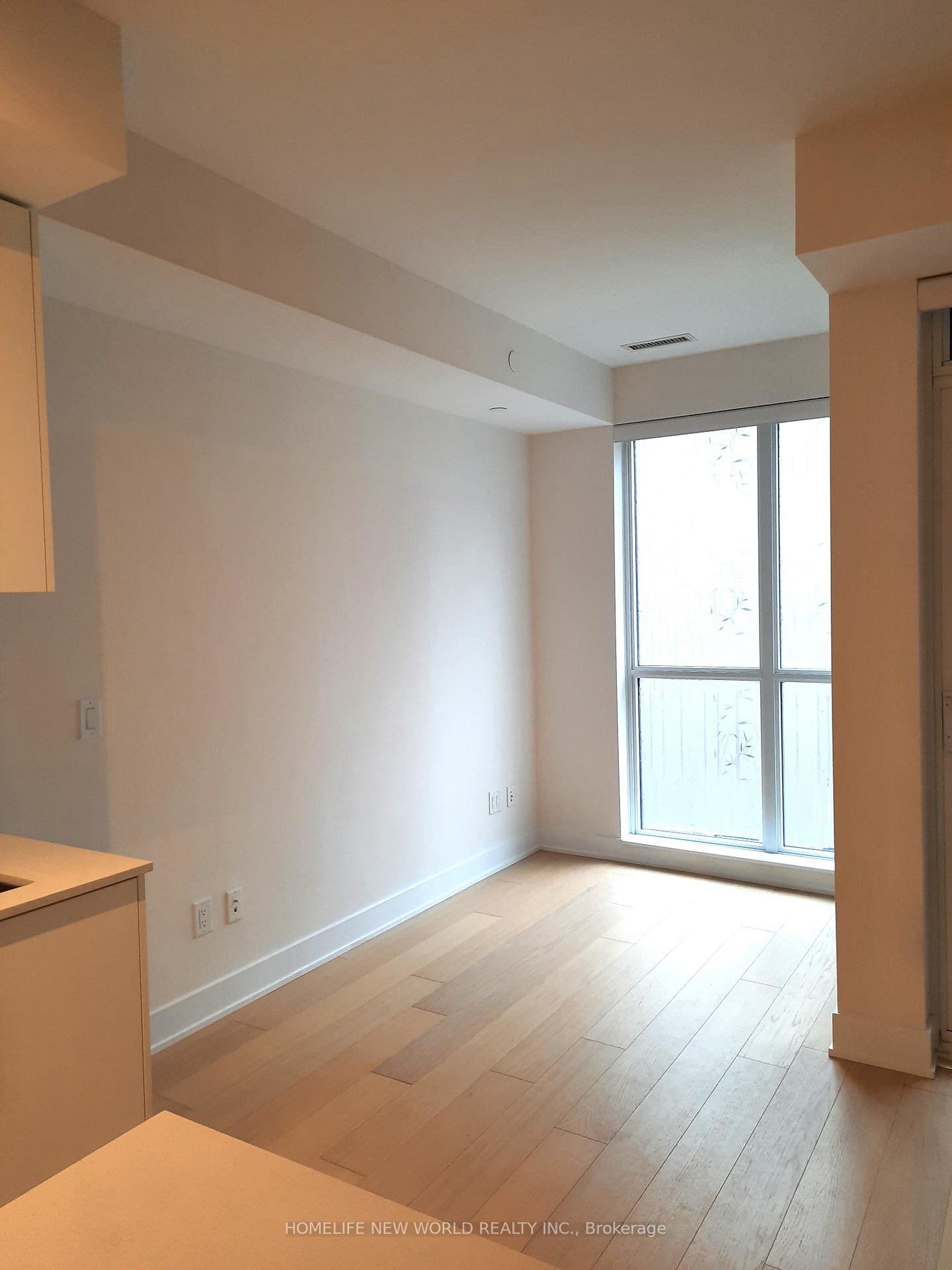 Photo 9 of Unit 707, 88 Cumberland Street, Toronto, The Annex — HOMEH