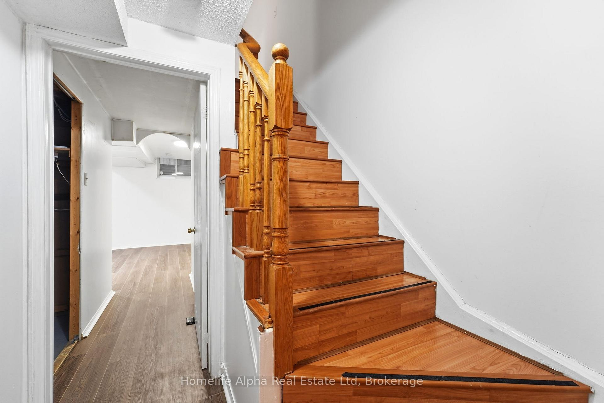 Photo 16 of Unit 10, 6400 Lawrence Avenue E, Scarborough, Rouge — HOMEH