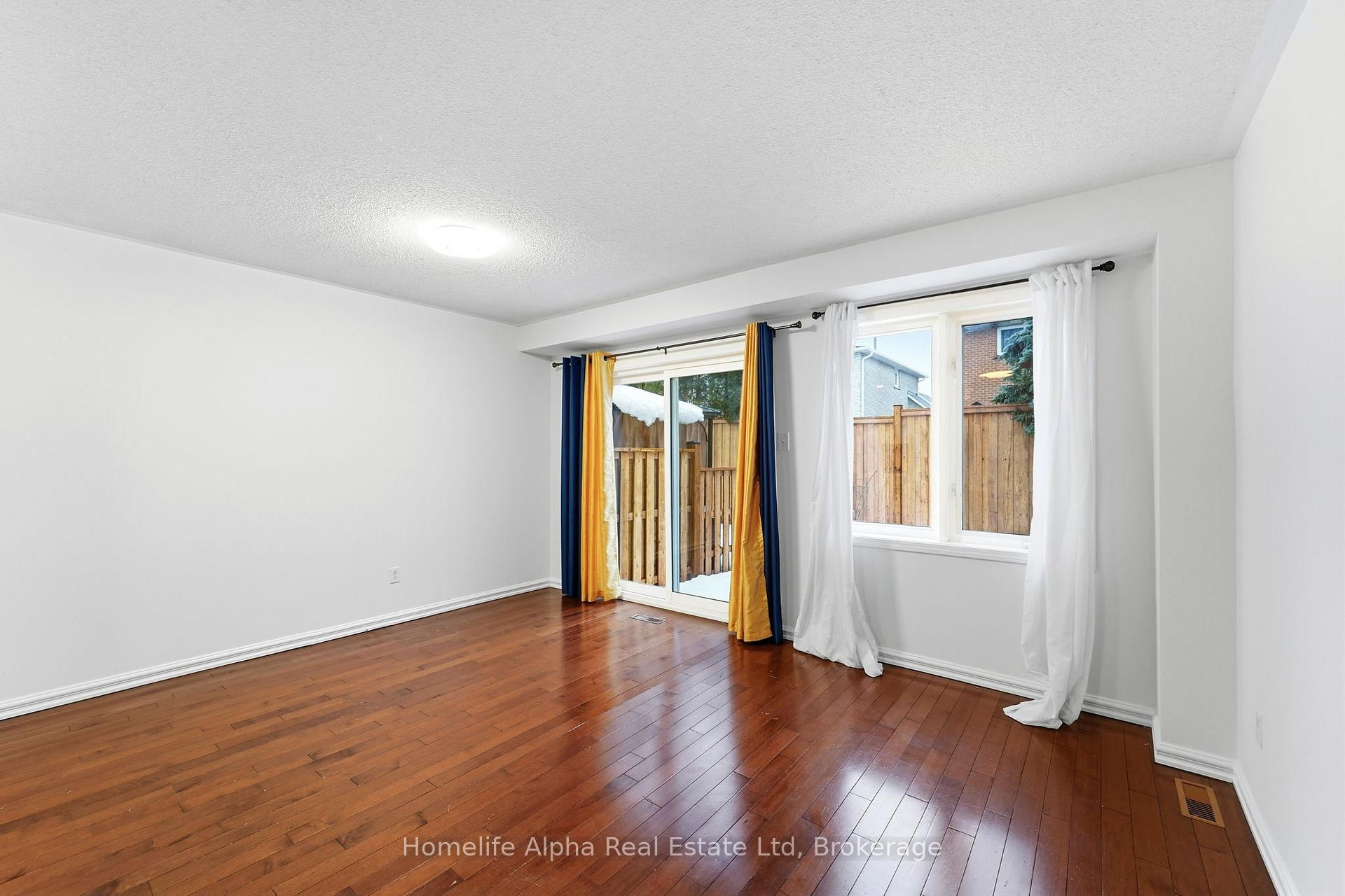 Photo 22 of Unit 10, 6400 Lawrence Avenue E, Scarborough, Rouge — HOMEH