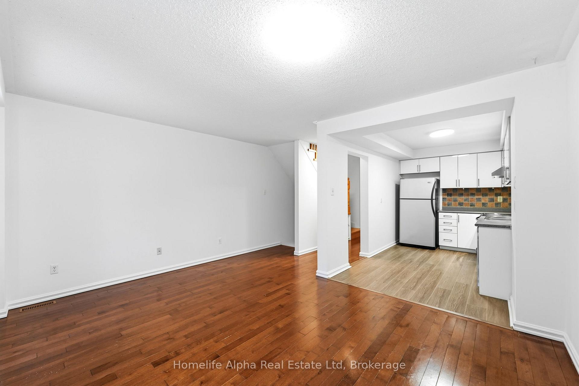 Photo 31 of Unit 10, 6400 Lawrence Avenue E, Scarborough, Rouge — HOMEH