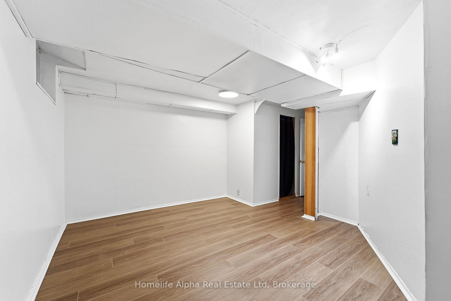 Photo 94 of Unit 10, 6400 Lawrence Avenue E, Scarborough, Rouge — HOMEH