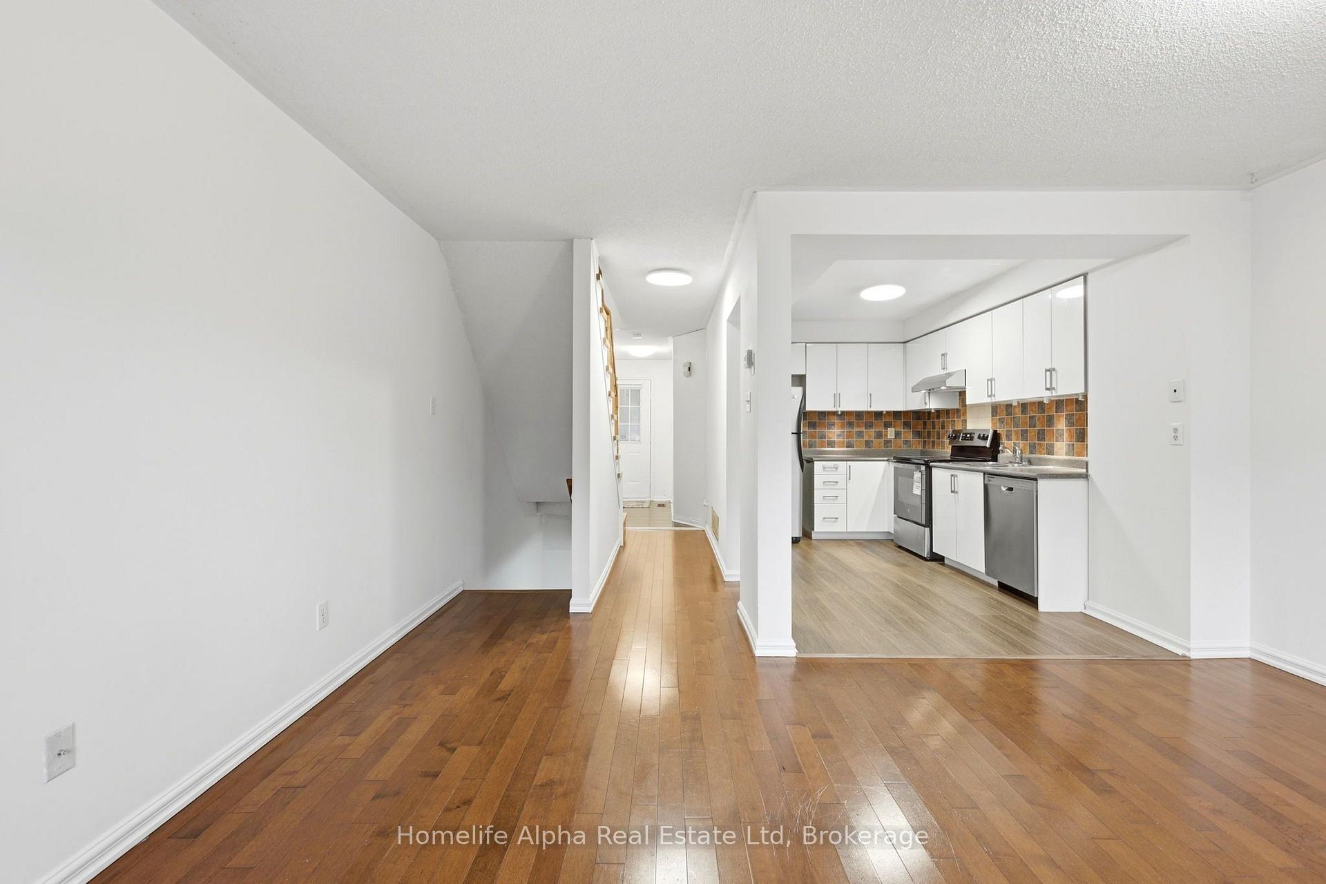 Photo 23 of Unit 10, 6400 Lawrence Avenue E, Scarborough, Rouge — HOMEH
