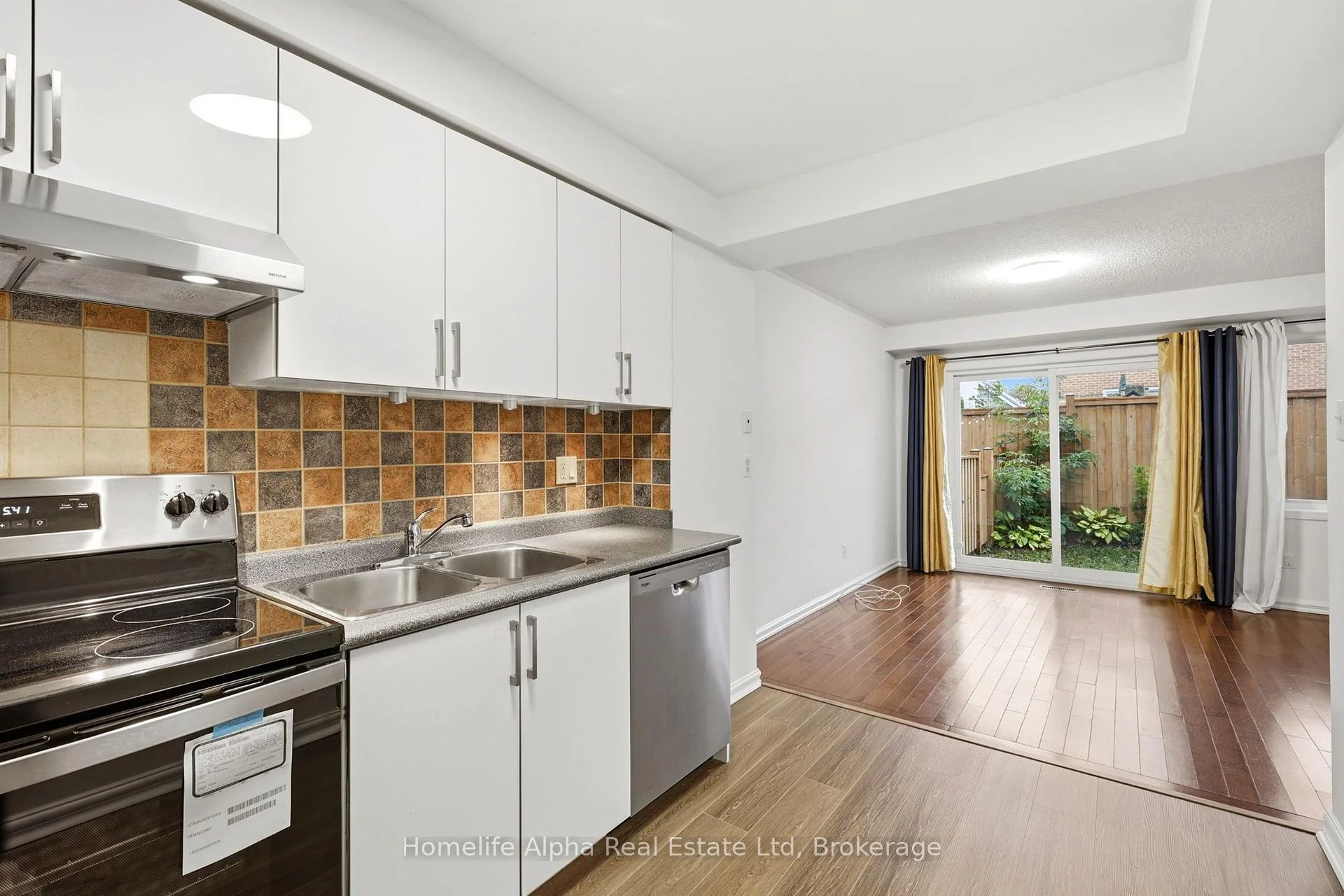 Photo 39 of Unit 10, 6400 Lawrence Avenue E, Scarborough, Rouge — HOMEH