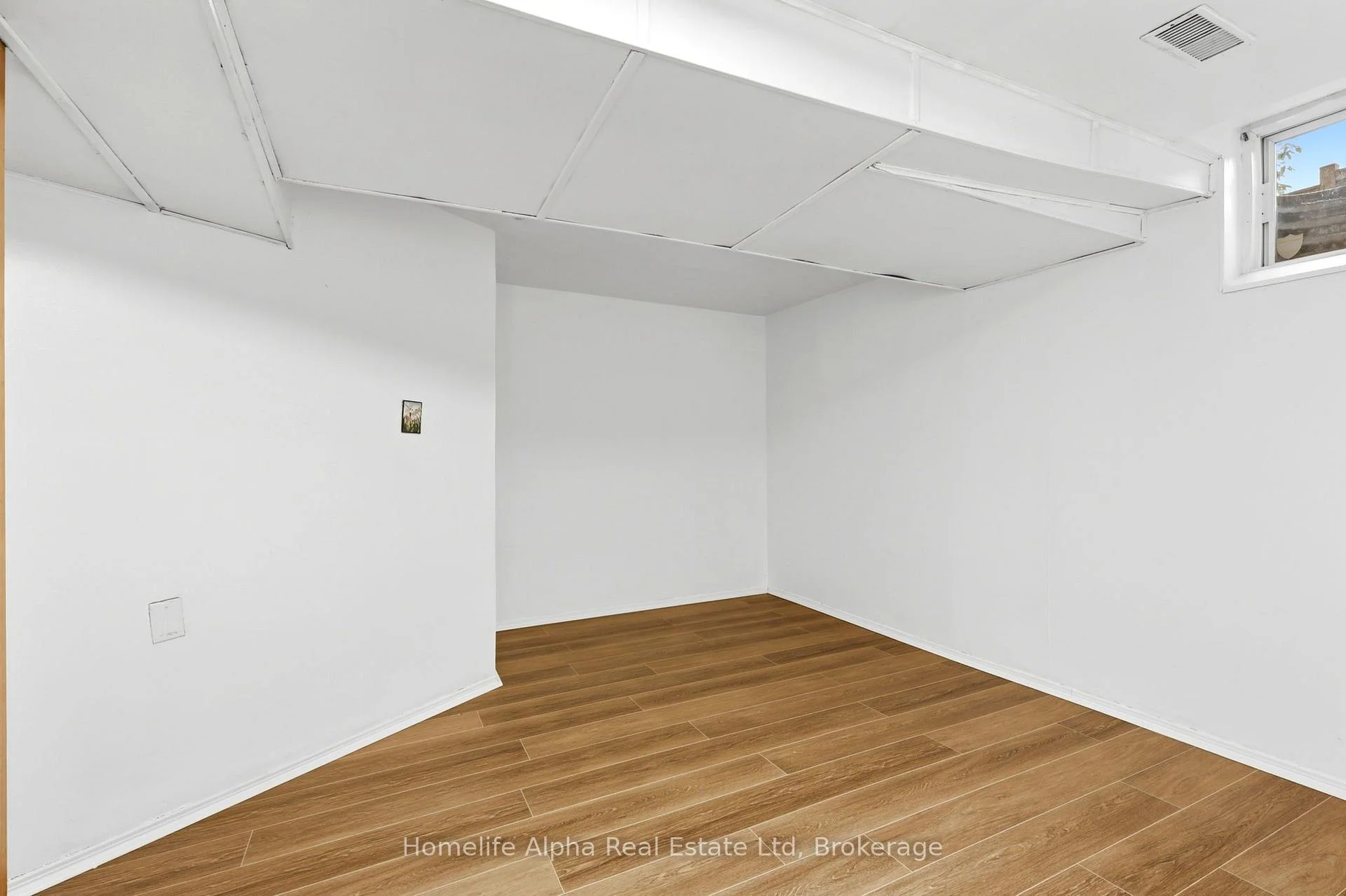 Photo 98 of Unit 10, 6400 Lawrence Avenue E, Scarborough, Rouge — HOMEH