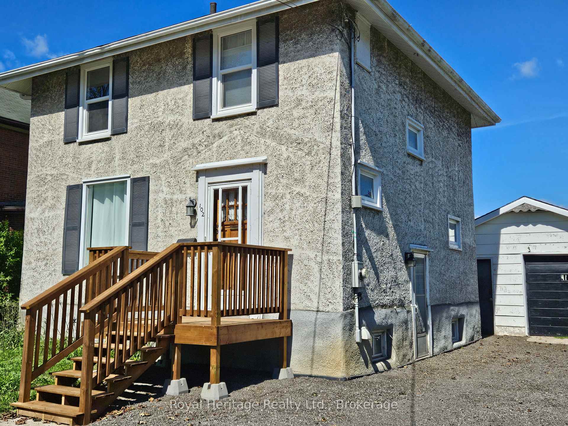 Photo 2 of 102 Catharine Street, Belleville, Belleville Ward — HOMEH