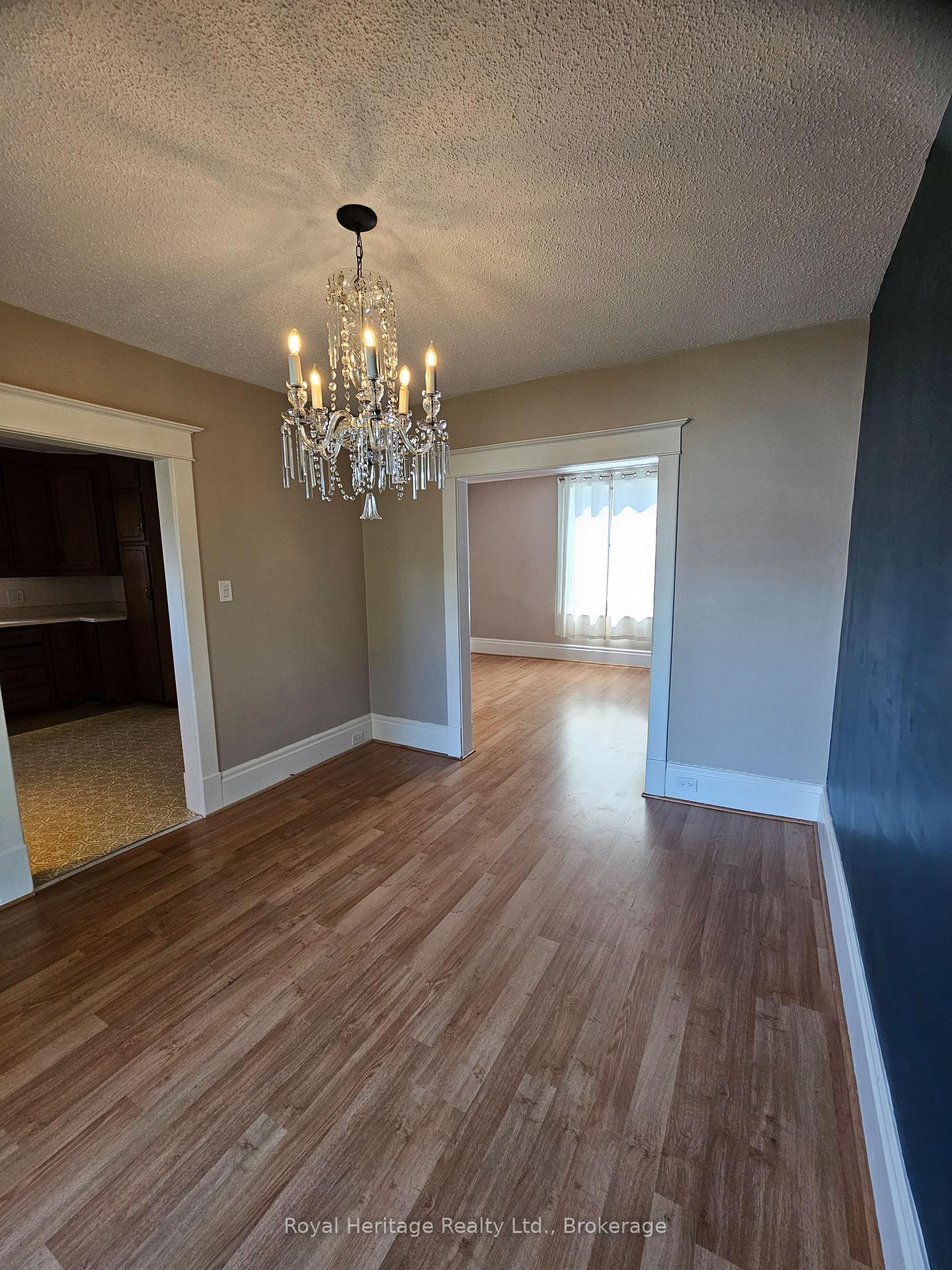 Photo 8 of 102 Catharine Street, Belleville, Belleville Ward — HOMEH
