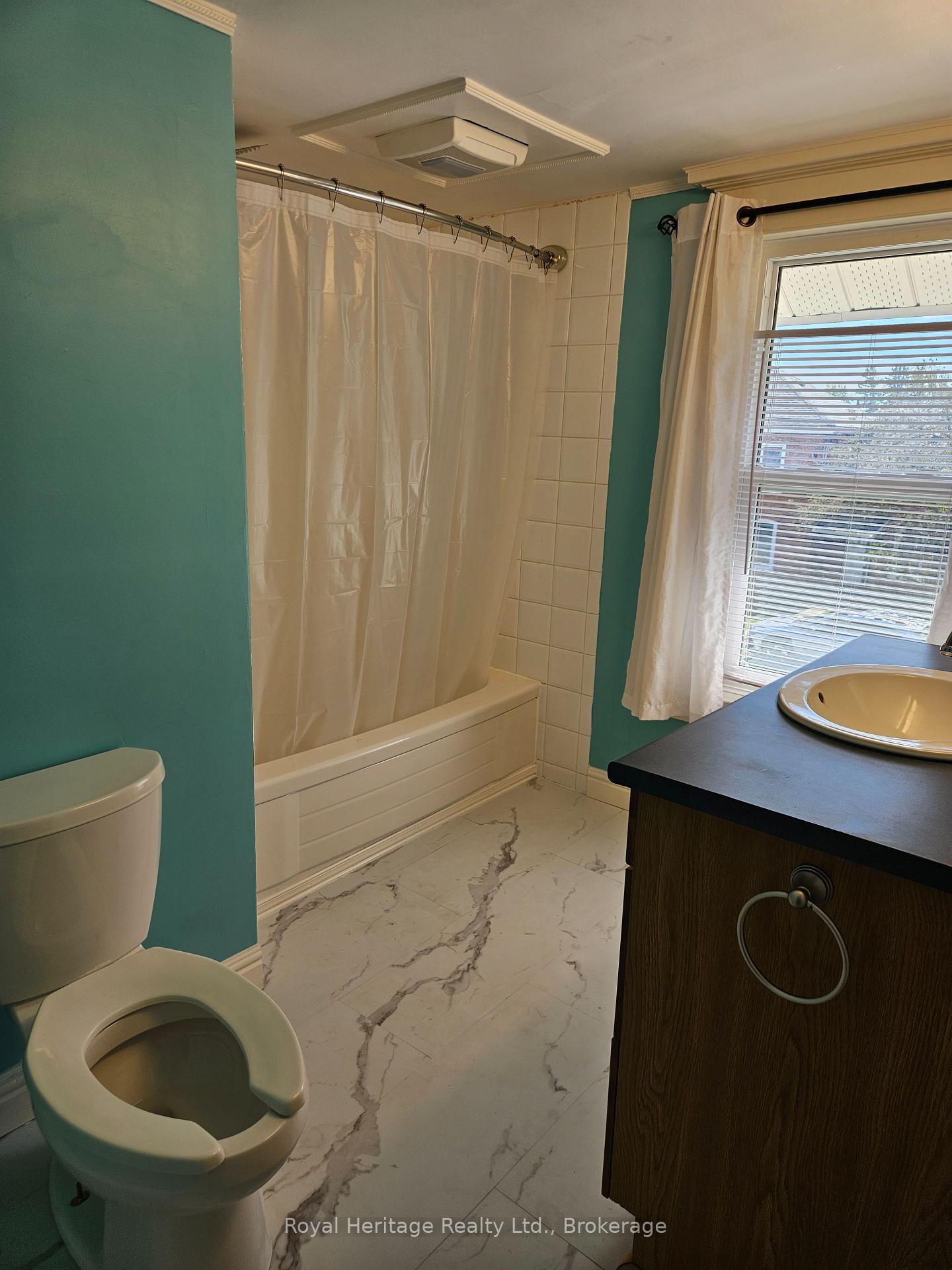 Photo 21 of 102 Catharine Street, Belleville, Belleville Ward — HOMEH
