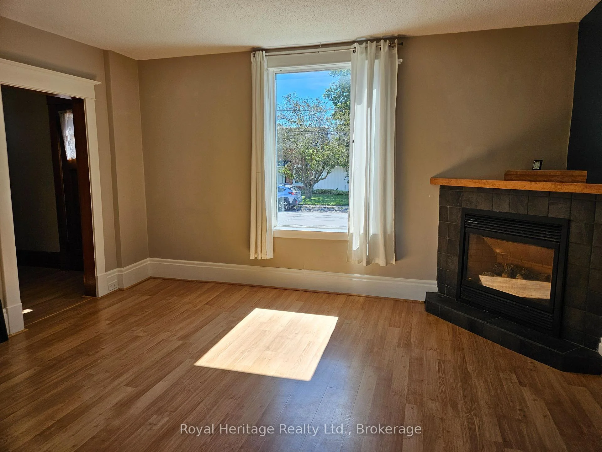Photo 19 of 102 Catharine Street, Belleville, Belleville Ward — HOMEH