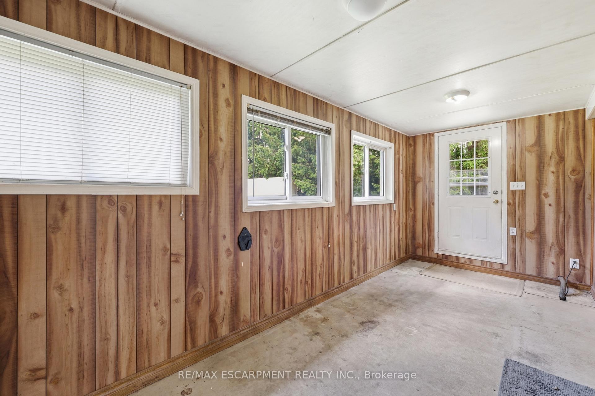 Photo 14 of 8404 Chippewa Road, Hamilton, Mount Hope — HOMEH