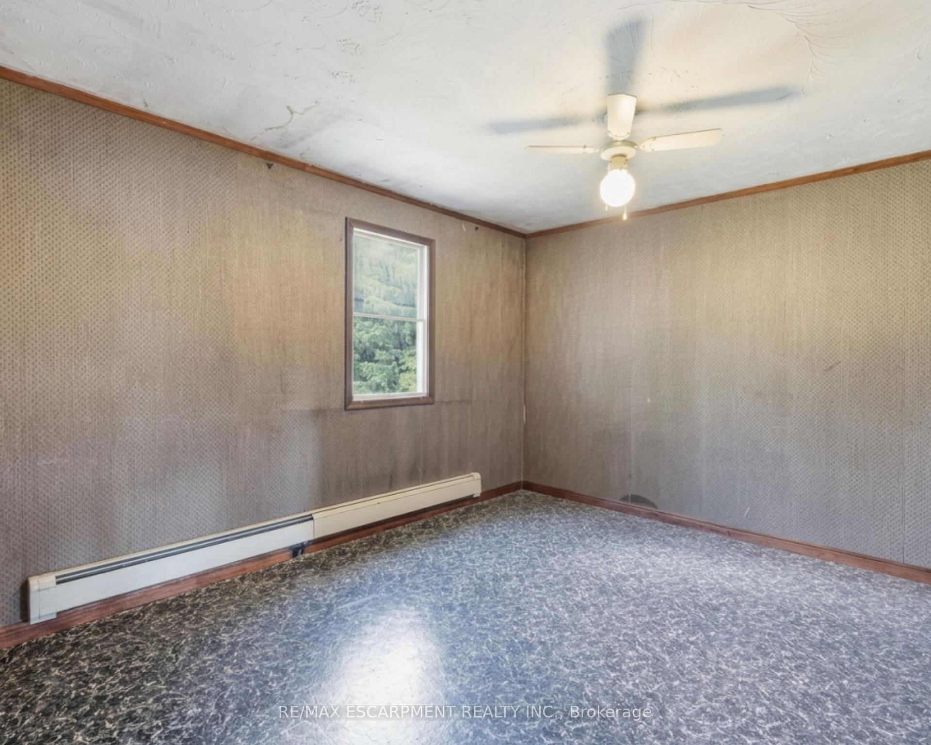 Photo 27 of 8404 Chippewa Road, Hamilton, Mount Hope — HOMEH