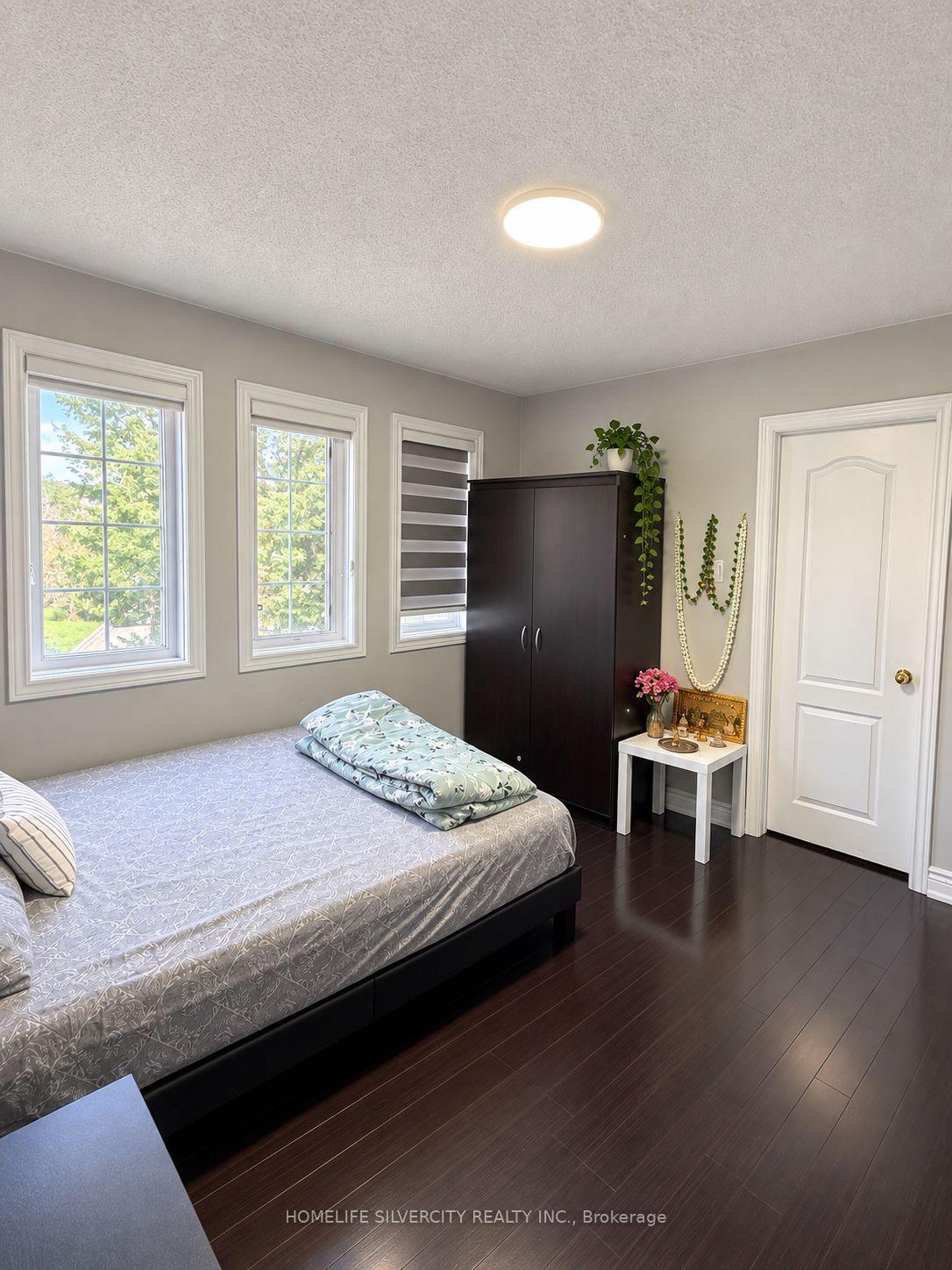 Photo 21 of 64 Treasure Drive, Brampton, Fletcher's Meadow — HOMEH
