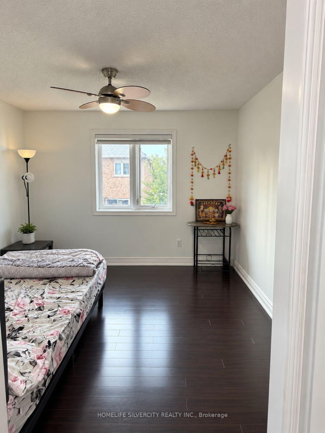 Photo 24 of 64 Treasure Drive, Brampton, Fletcher's Meadow — HOMEH