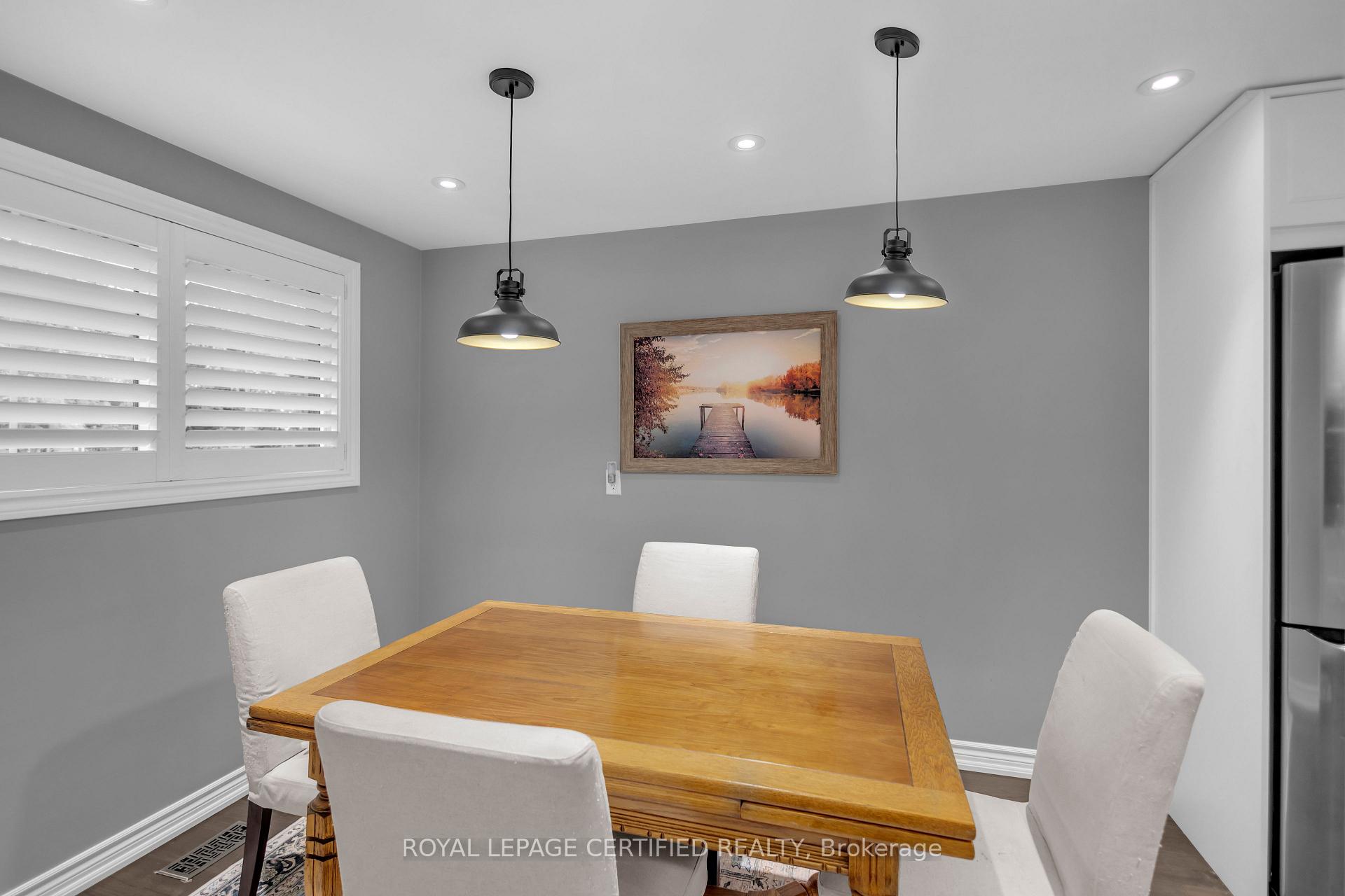 Photo 10 of 24 Northgate Drive, Hamilton, Lisgar — HOMEH