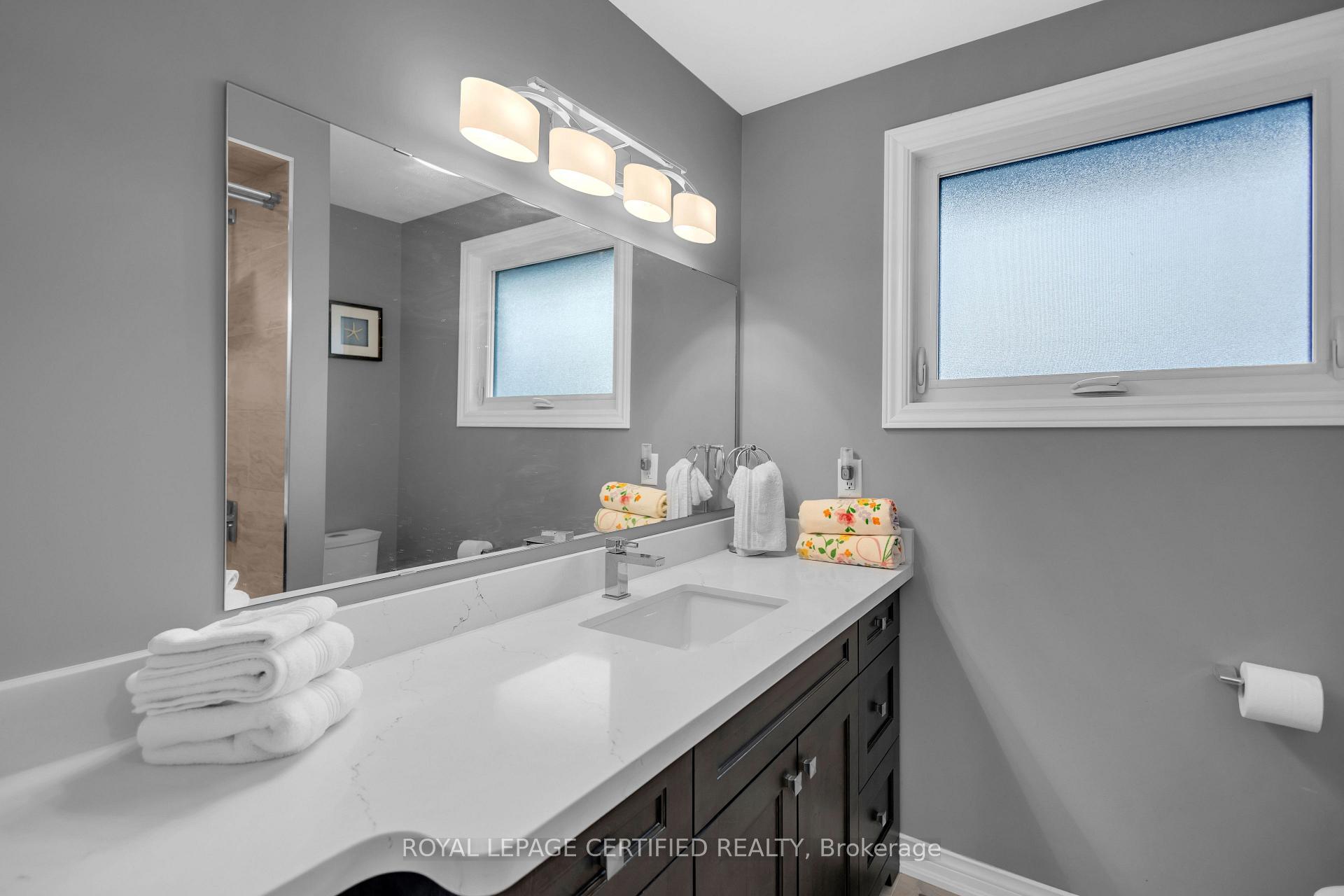 Photo 24 of 24 Northgate Drive, Hamilton, Lisgar — HOMEH