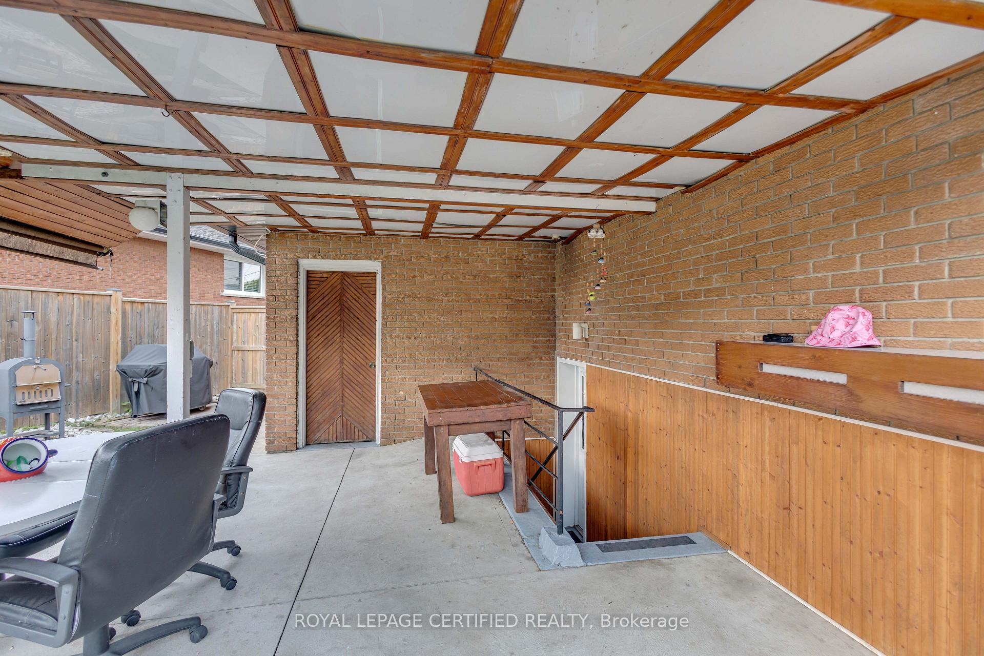 Photo 35 of 24 Northgate Drive, Hamilton, Lisgar — HOMEH