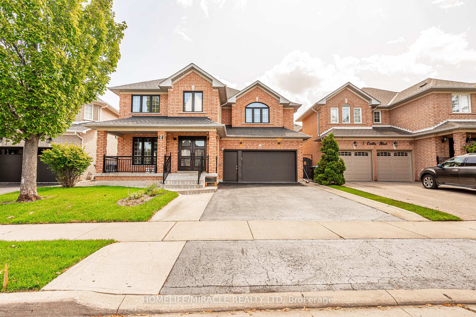 Photo 1 of 5 Octillo Boulevard, Brampton, Sandringham-Wellington — HOMEH