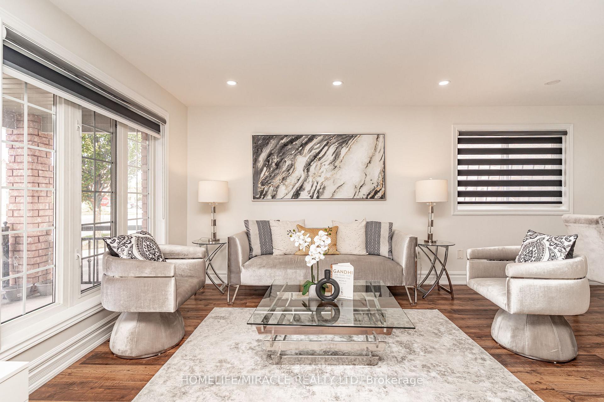 Photo 7 of 5 Octillo Boulevard, Brampton, Sandringham-Wellington — HOMEH