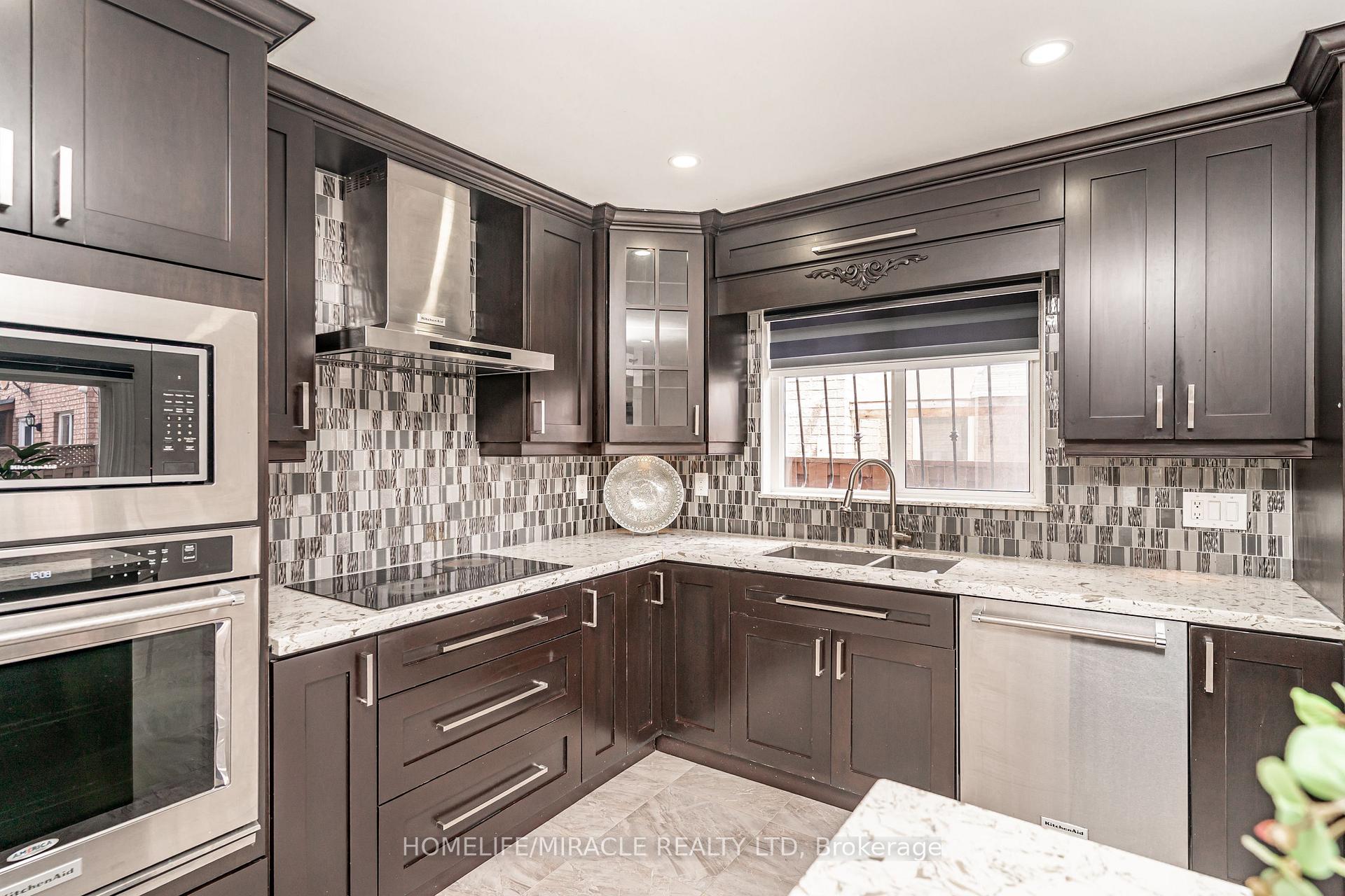 Photo 15 of 5 Octillo Boulevard, Brampton, Sandringham-Wellington — HOMEH