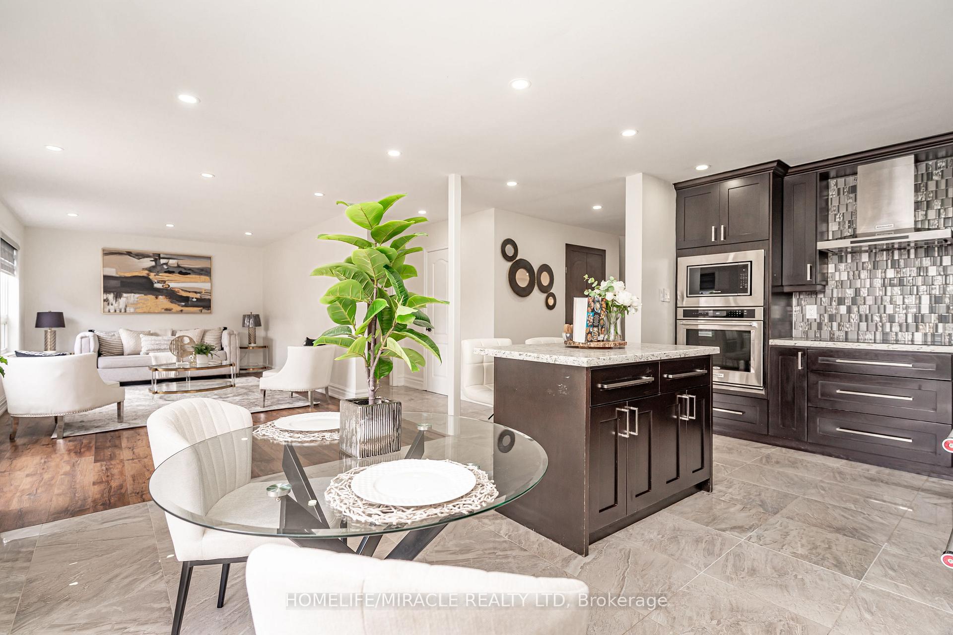 Photo 18 of 5 Octillo Boulevard, Brampton, Sandringham-Wellington — HOMEH