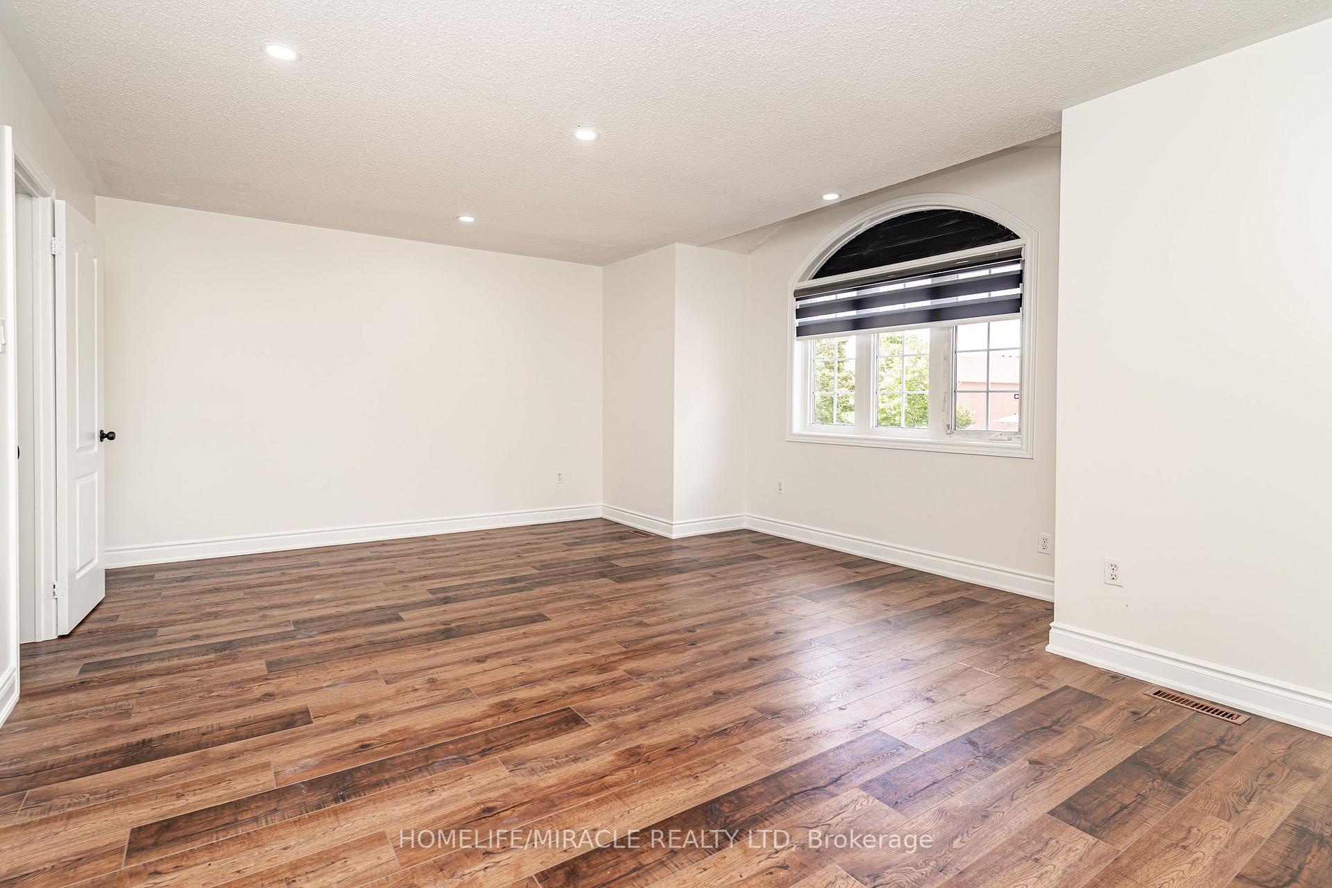 Photo 36 of 5 Octillo Boulevard, Brampton, Sandringham-Wellington — HOMEH
