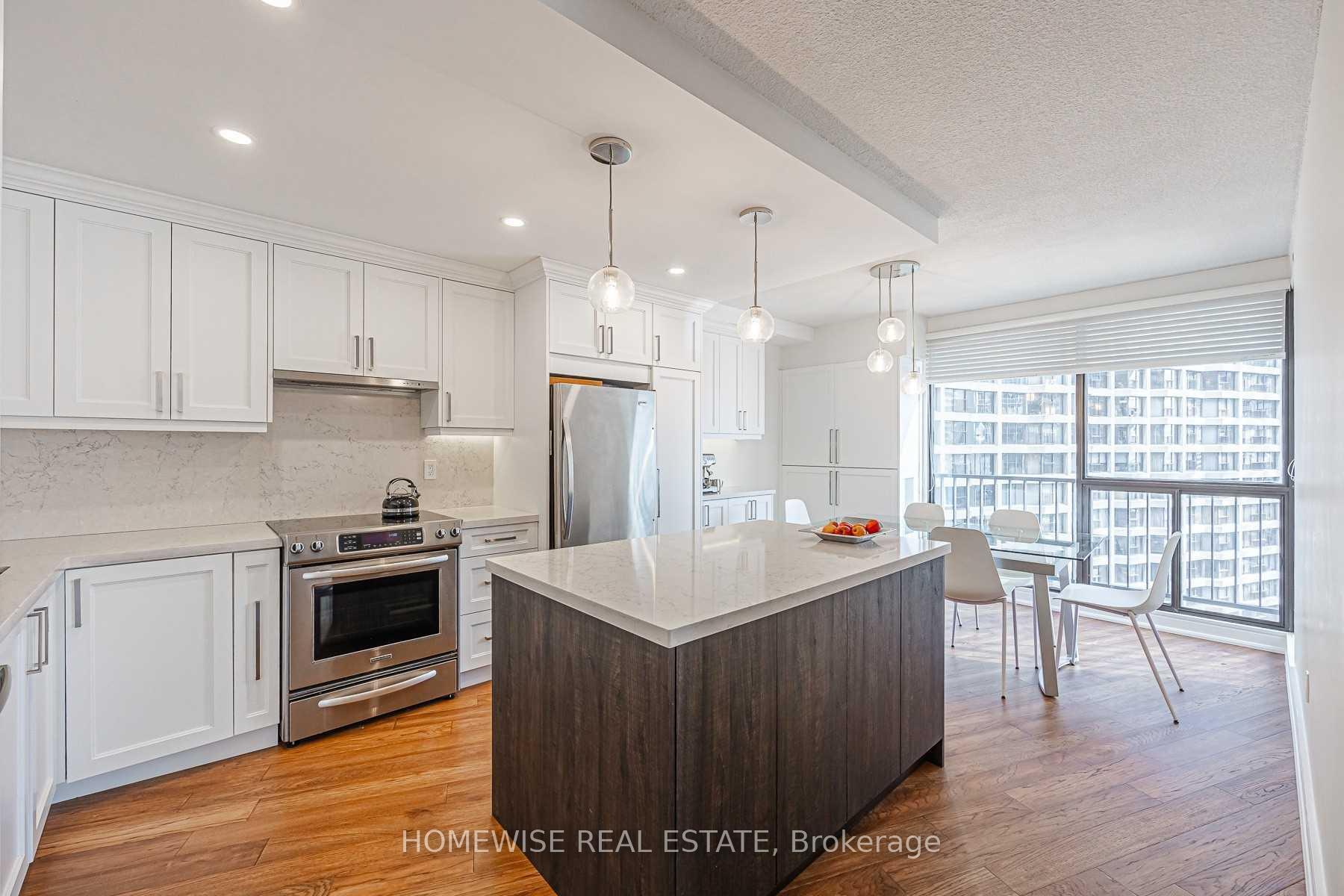 Photo 13 of Unit 1808, 33 Harbour Square, Toronto, Waterfront Communities — HOMEH